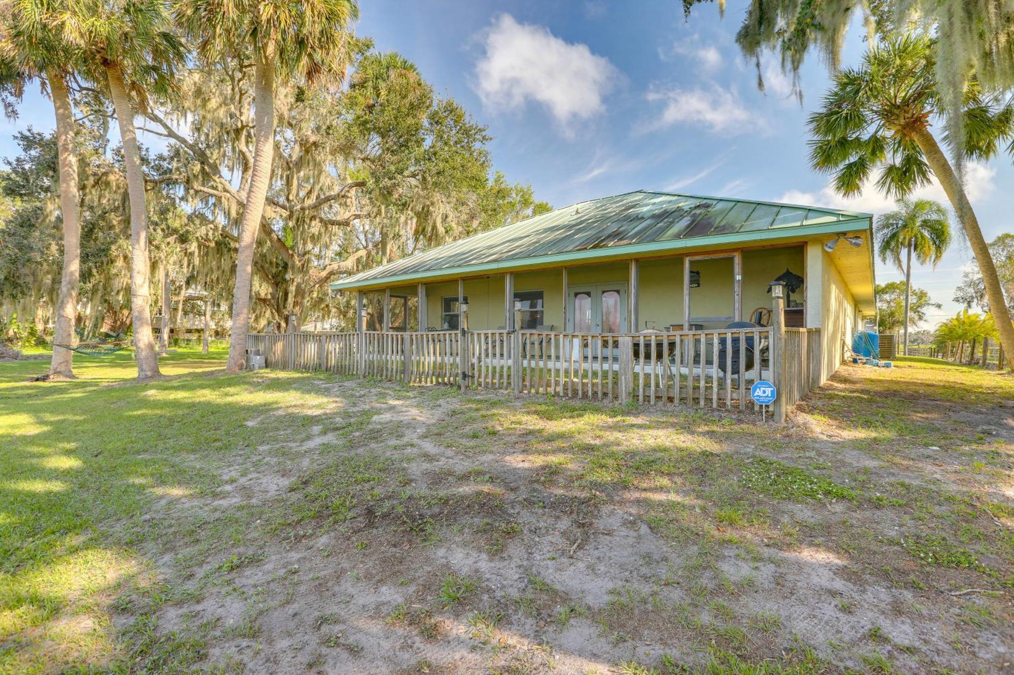 Lush Lorida Home On Lake Istokpoga 赛百灵 外观 照片